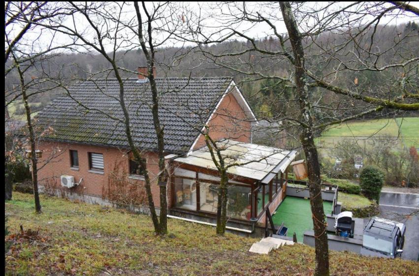 Les Cinq Francais Villa Nismes Eksteriør bilde